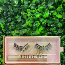 Load image into Gallery viewer, Magnetic Lashes
